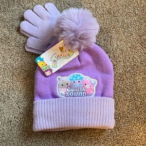 NWT Girl’s Squishmallows Squish Squad Hat and Glove Set.